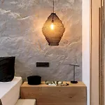 Anamnisis Villa *
