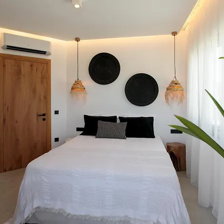 Anamnisis * Плака